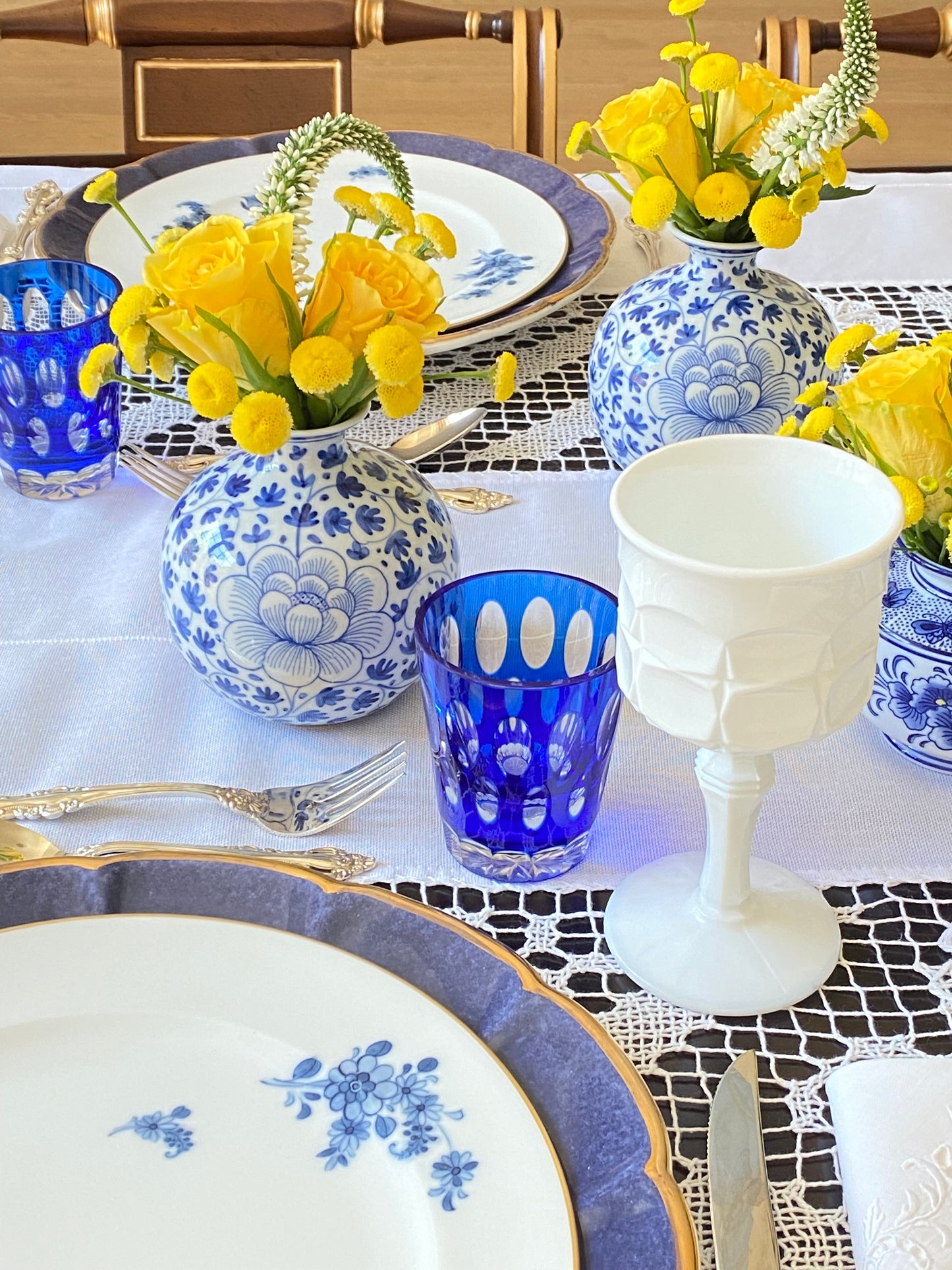 Beautiful Coriander Round Vase