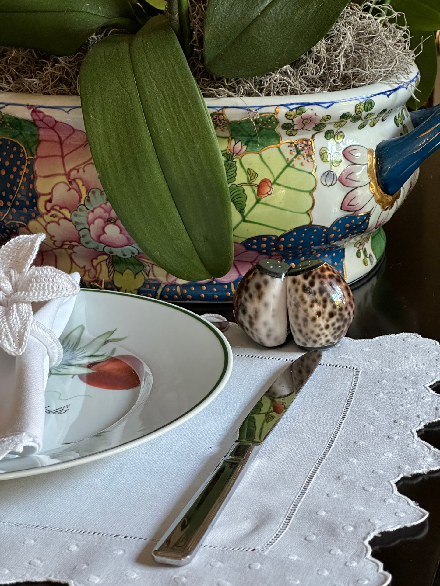 Cowrie Shell Salt and Pepper Shaker. Set of 2.